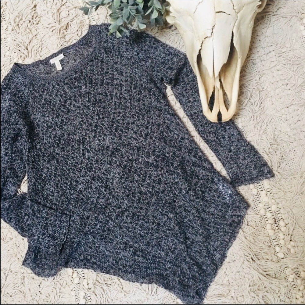 Eileen Fisher - linen long sleeved top sweater